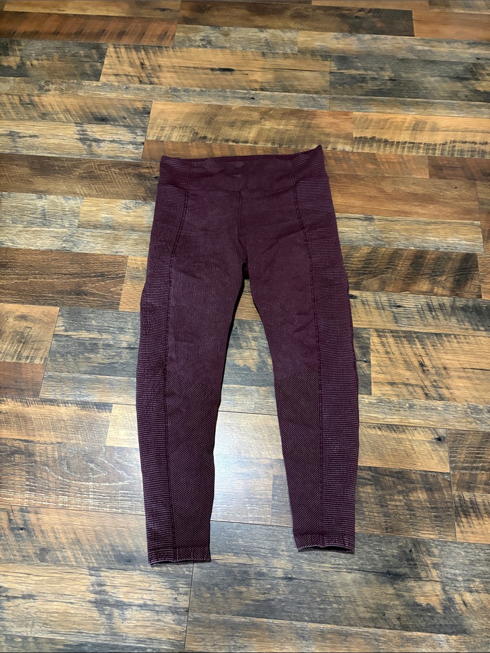 Offline By Aerie Seamless High Rise Burgundy Crop Leggings